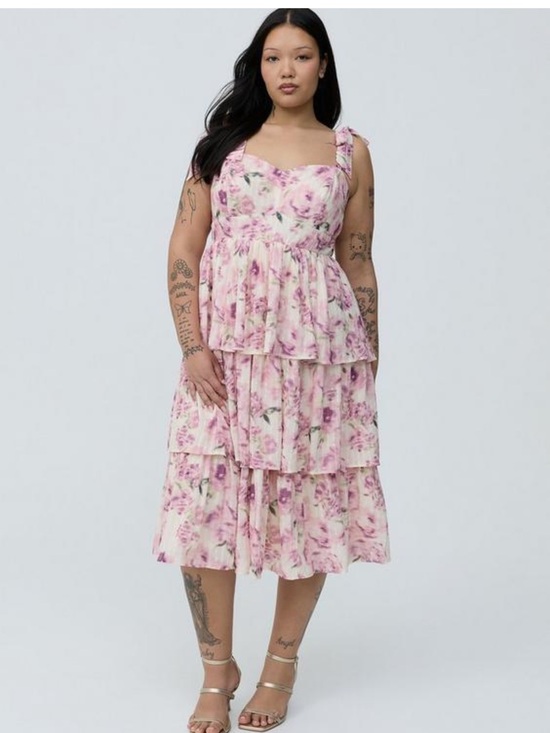 torrid Dresses & Skirts - Torrid Floral Tiered Midi Dress - Women's